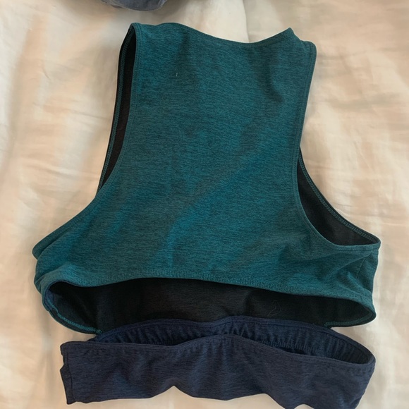 Outdoor Voices Slashback Crop Top - Picture 2 of 4